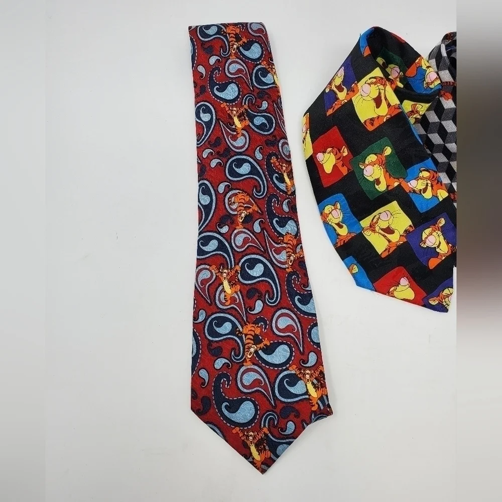 DISNEY WINNIE THE POOH TIGGER LOT OF 3 MEN NECKTIE TIES BLACK ORANGE RED
